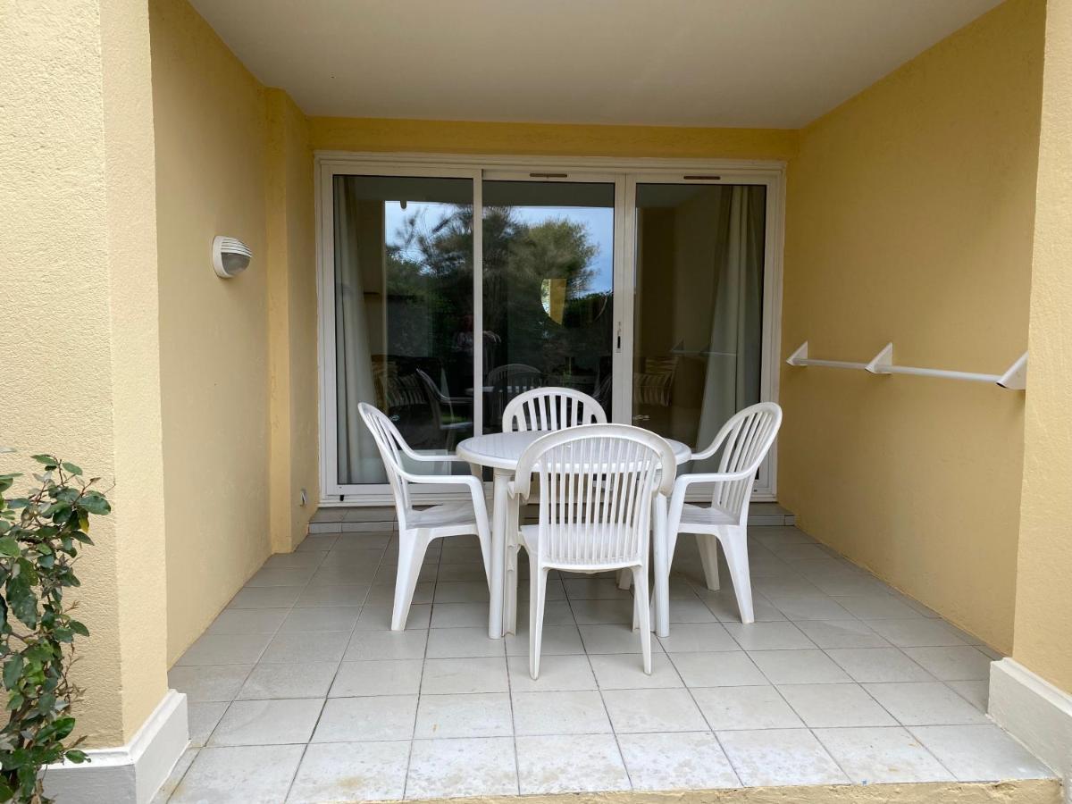 Appartement En Residence Privee, Face A La Mer Avec Acces Direct Plage Hyères Exteriör bild